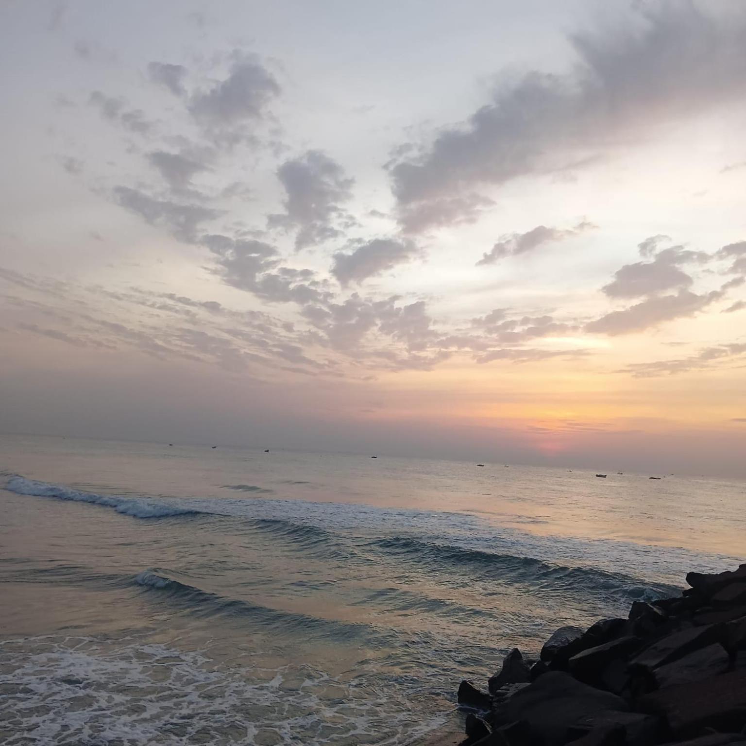 Le'Sap Beach Resort Pondicherry Exteriör bild