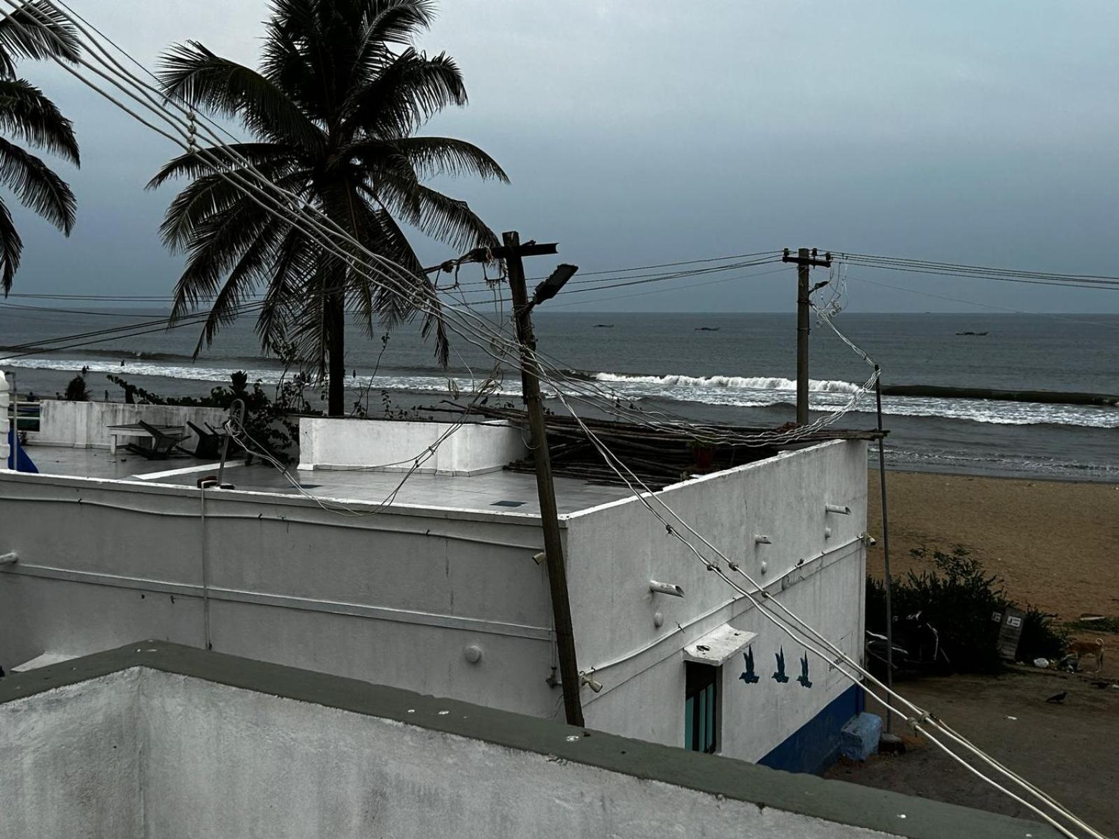 Le'Sap Beach Resort Pondicherry Exteriör bild